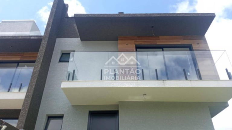 Sobrado com 3 Quartos à Venda, 157 m² em Abranches - Curitiba