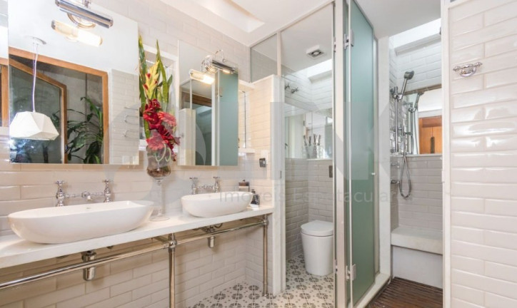 Imagem Apartamento com 3 Quartos à Venda, 204 m² em Bela Vista - Porto Alegre