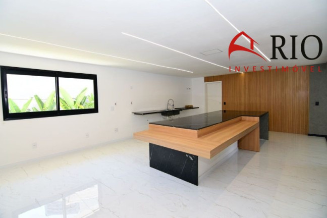Imagem Casa com 5 Quartos à Venda, 1.485 m² em Barra Da Tijuca - Rio De Janeiro Imagem Casa com 5 Quartos à Venda, 1.485 m² em Barra Da Tijuca - Rio De Janeiro