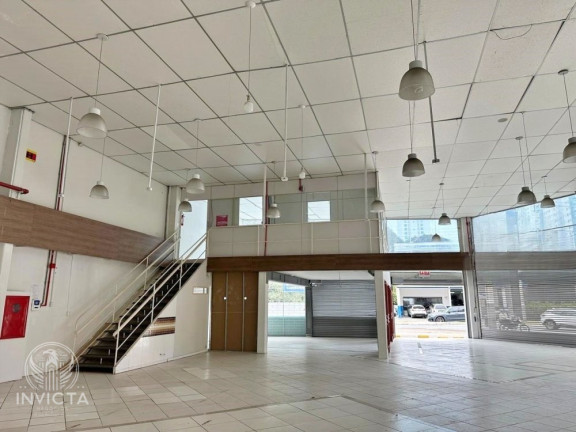 Imagem Sala Comercial para Alugar, 1.000 m² em Nações - Balneário Camboriú Imagem Sala Comercial para Alugar, 1.000 m² em Nações - Balneário Camboriú
