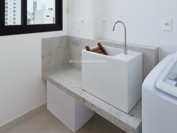 Imagem Imóvel com 3 Quartos à Venda, 122 m² em Centro - Balneário Camboriú