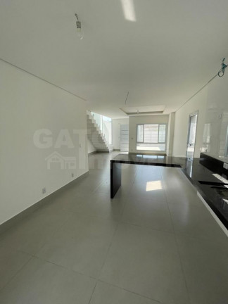 Imagem Casa com 3 Quartos à Venda, 120 m² em Portais (polvilho) - Cajamar Imagem Casa com 3 Quartos à Venda, 120 m² em Portais (polvilho) - Cajamar