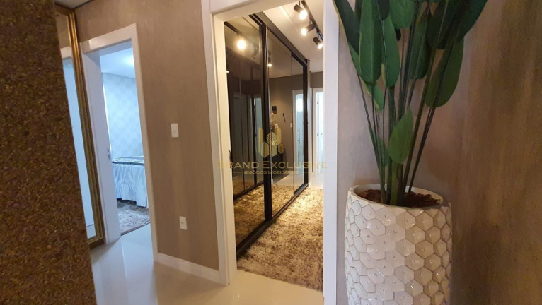 Imagem Apartamento com 3 Quartos à Venda, 130 m² em Centro - Balneário Camboriú Imagem Apartamento com 3 Quartos à Venda, 130 m² em Centro - Balneário Camboriú