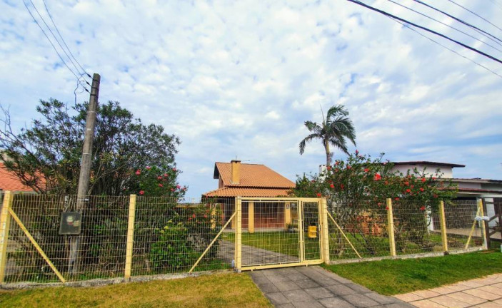 Casa com 3 Quartos à Venda ou Locação, 110 m² em Zona Nova - Capão Da Canoa