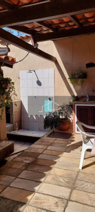 Imagem Casa com 7 Quartos à Venda, em Balneario - São Pedro Da Aldeia Imagem Casa com 7 Quartos à Venda, em Balneario - São Pedro Da Aldeia
