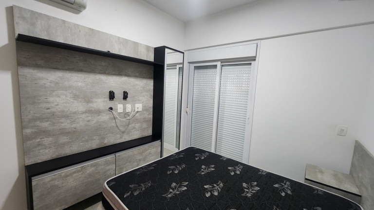 Imagem Apartamento com 2 Quartos à Venda, 72 m² em Gonzaga - Santos