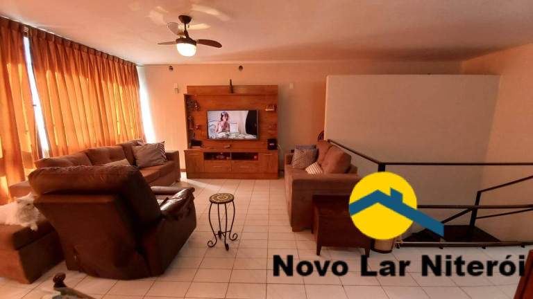 Imagem Casa com 4 Quartos à Venda, 240 m² em Centro - Niterói Imagem Casa com 4 Quartos à Venda, 240 m² em Centro - Niterói
