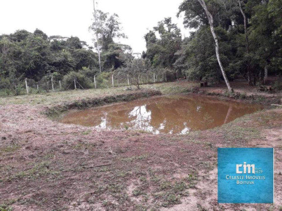 Imagem Chácara com 3 Quartos à Venda, 300 m² em Centro - Boituva