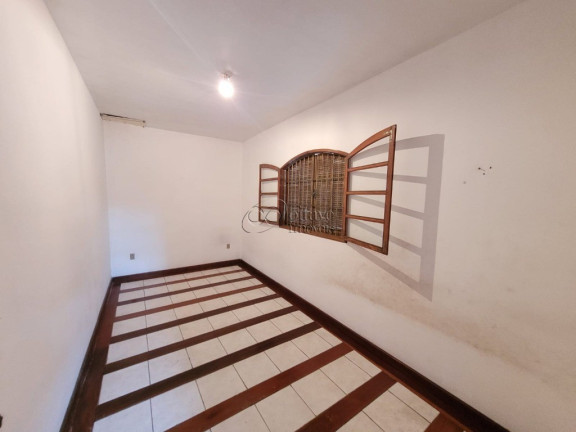Imagem Sobrado com 3 Quartos à Venda, 300 m² em Imbetiba - Macaé Imagem Sobrado com 3 Quartos à Venda, 300 m² em Imbetiba - Macaé