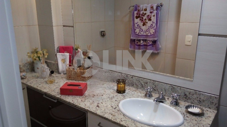 Imagem Apartamento com 2 Quartos à Venda, 63 m² em Santana - Porto Alegre Imagem Apartamento com 2 Quartos à Venda, 63 m² em Santana - Porto Alegre