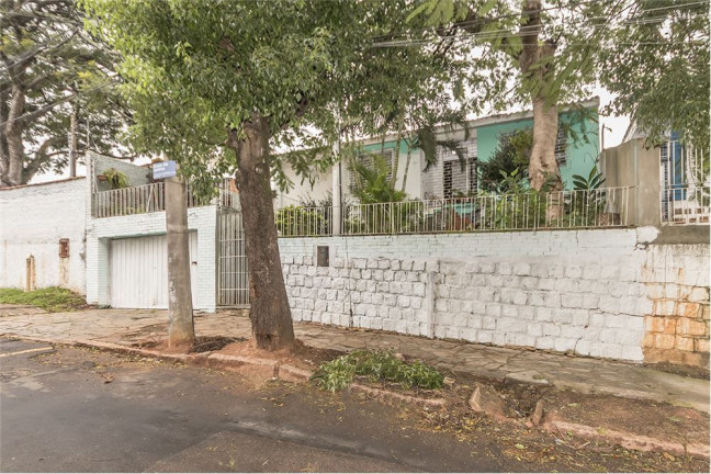Imagem Casa com 4 Quartos à Venda, 201 m² em Santa Tereza - Porto Alegre