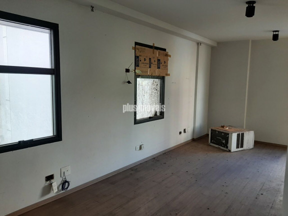 Imóvel Comercial à Venda ou Locação, 50 m² em Perdizes - São Paulo