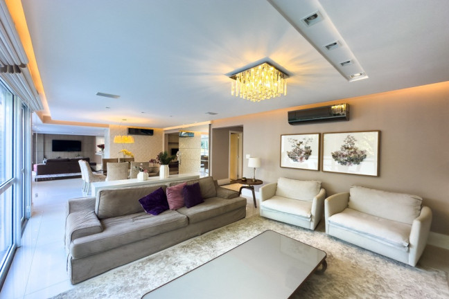 Imagem Imóvel com 3 Quartos à Venda, 258 m² em Petrópolis - Porto Alegre Imagem Imóvel com 3 Quartos à Venda, 258 m² em Petrópolis - Porto Alegre