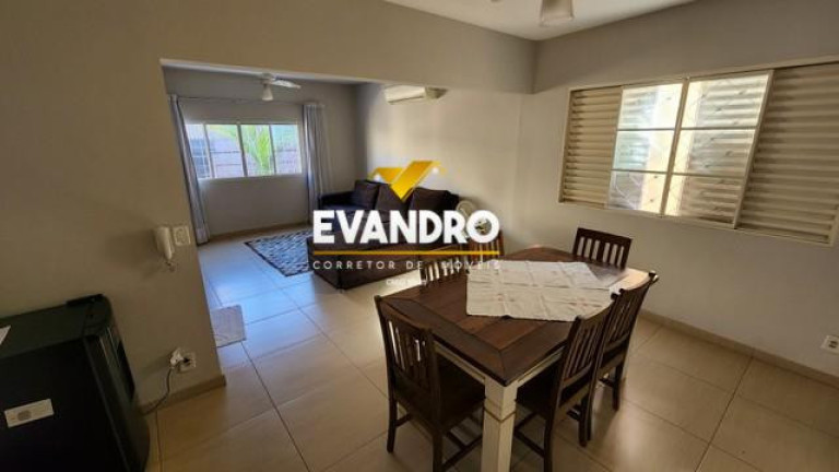 Imagem Casa com 3 Quartos à Venda, 360 m² em Morada Do Ouro - Cuiabá Imagem Casa com 3 Quartos à Venda, 360 m² em Morada Do Ouro - Cuiabá