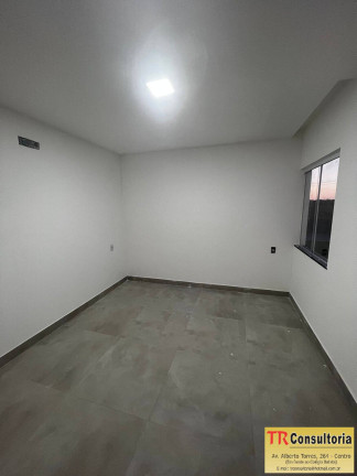 Imagem Casa com 3 Quartos à Venda, 180 m² em Campos Dos Goytacazes Imagem Casa com 3 Quartos à Venda, 180 m² em Campos Dos Goytacazes