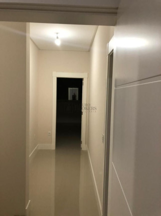 Imagem Sobrado com 3 Quartos à Venda, 250 m² em Centro - Balneário Camboriú Imagem Sobrado com 3 Quartos à Venda, 250 m² em Centro - Balneário Camboriú
