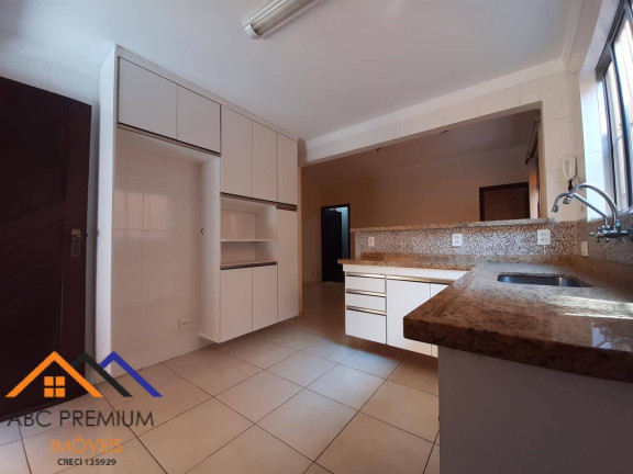 Imagem Sobrado com 3 Quartos à Venda, em Vila Scarpelli - Santo André Imagem Sobrado com 3 Quartos à Venda, em Vila Scarpelli - Santo André