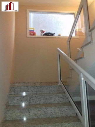 Imagem Sobrado com 3 Quartos à Venda, em Serpa - Caieiras Imagem Sobrado com 3 Quartos à Venda, em Serpa - Caieiras