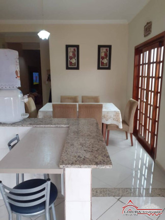 Imagem Casa com 3 Quartos à Venda, 238 m² em Jardim Maria Amélia - Jacareí Imagem Casa com 3 Quartos à Venda, 238 m² em Jardim Maria Amélia - Jacareí