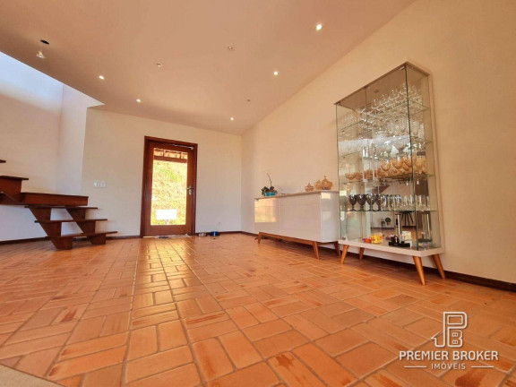 Imagem Casa com 4 Quartos à Venda, 600 m² em Quebra Frascos - Teresópolis Imagem Casa com 4 Quartos à Venda, 600 m² em Quebra Frascos - Teresópolis