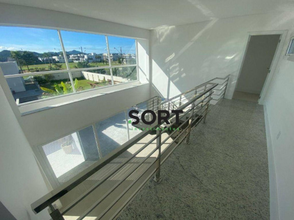 Imagem Casa de Condomínio com 4 Quartos à Venda, 233 m² em Santa Regina - Balneário Camboriú