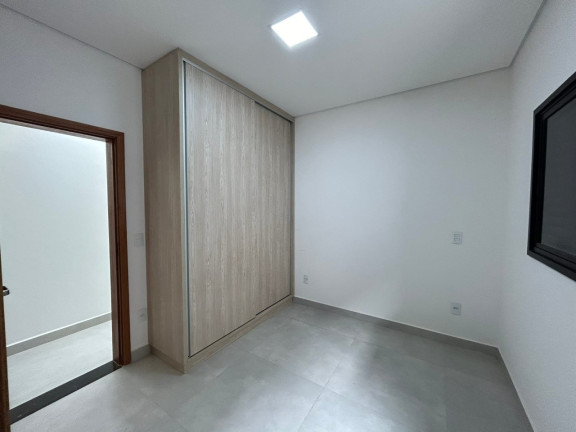 Imagem Casa com 3 Quartos à Venda, 140 m² em Wanel Ville - Sorocaba Imagem Casa com 3 Quartos à Venda, 140 m² em Wanel Ville - Sorocaba