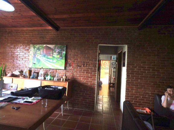 Imagem Imóvel com 3 Quartos à Venda, 200 m² em Rodovia Cap. Barduino - Pinhalzinho