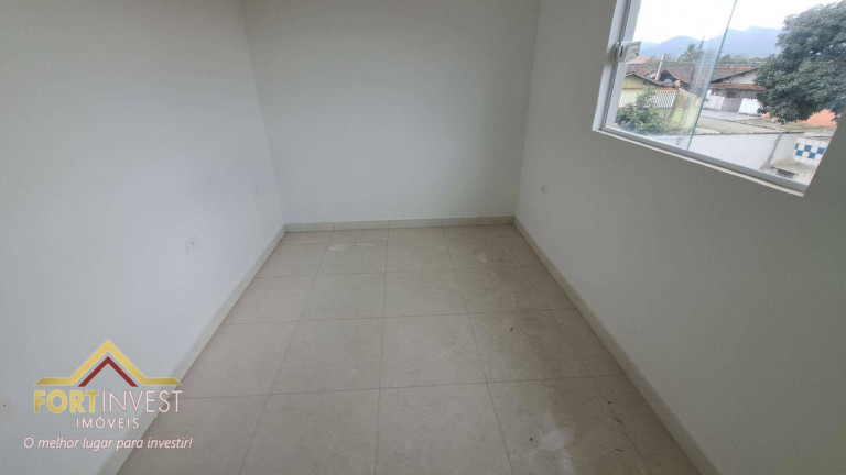 Imagem Imóvel com 2 Quartos à Venda, 45 m² em Maracanã - Praia Grande Imagem Imóvel com 2 Quartos à Venda, 45 m² em Maracanã - Praia Grande