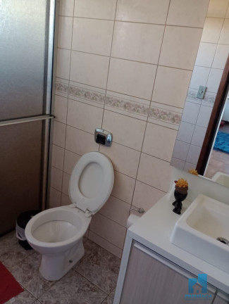 Imagem Casa com 3 Quartos à Venda, 240 m² em Cara Cara - Ponta Grossa
