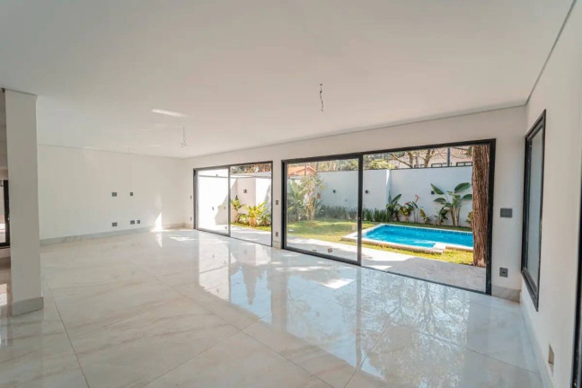 Imagem Casa com 4 Quartos à Venda, 380 m² em Jardim Petrópolis - São Paulo