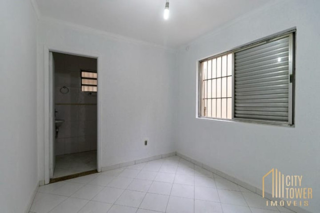 Imagem Casa com 3 Quartos à Venda, 240 m² em Vila Firmiano Pinto - São Paulo Imagem Casa com 3 Quartos à Venda, 240 m² em Vila Firmiano Pinto - São Paulo