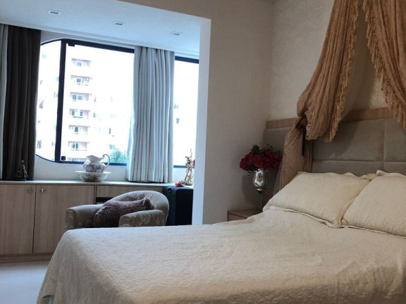 Imagem Imóvel com 4 Quartos à Venda, 170 m² em Meia Praia - Itapema