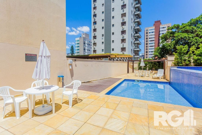 Apartamento com 2 Quartos à Venda, 85 m² em Passo Da Areia - Porto Alegre