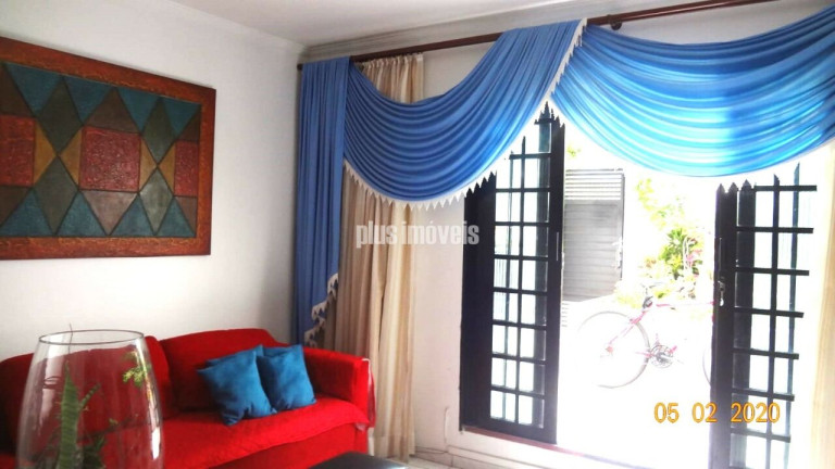 Casa com 3 Quartos à Venda, 140 m² em Moema - São Paulo