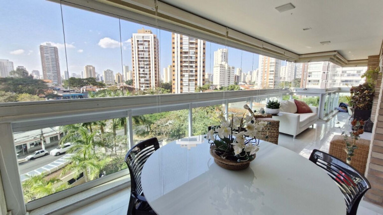 Imagem Apartamento com 3 Quartos à Venda, 240 m² em Cidade Monções - São Paulo