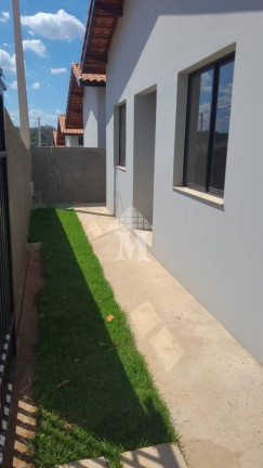 Casa com 2 Quartos para Alugar, 80 m² em Dos Ivo - Jarinu
