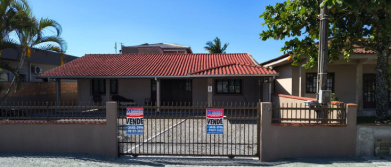 Imagem Casa com 3 Quartos à Venda, 360 m² em Pinheiros - Balneário Barra Do Sul