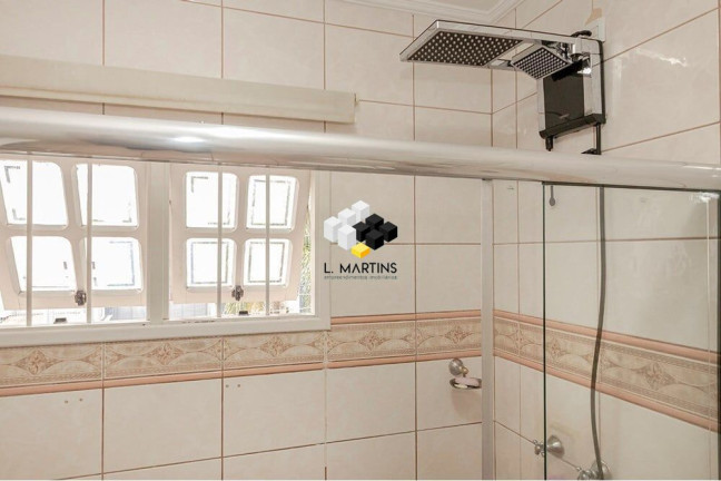 Imagem Casa com 4 Quartos à Venda, 233 m² em Jardim Itu - Porto Alegre Imagem Casa com 4 Quartos à Venda, 233 m² em Jardim Itu - Porto Alegre