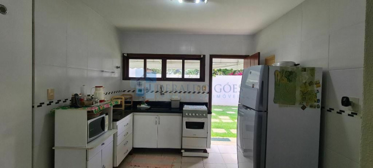 Imagem Casa com 4 Quartos à Venda, 285 m² em Guarajuba - Camaçari Imagem Casa com 4 Quartos à Venda, 285 m² em Guarajuba - Camaçari