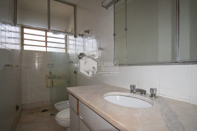 Imagem Sobrado com 5 Quartos à Venda, 209 m² em Moema - São Paulo Imagem Sobrado com 5 Quartos à Venda, 209 m² em Moema - São Paulo