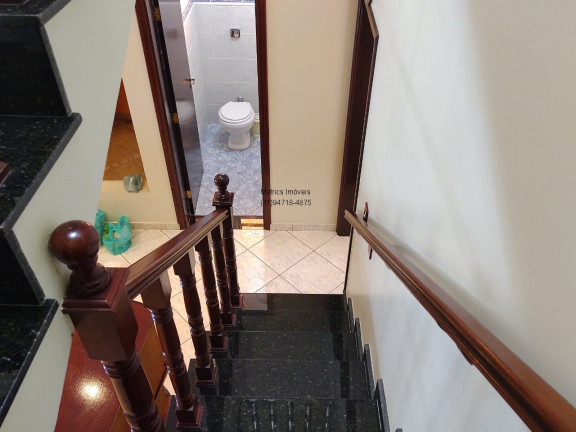 Imagem Imóvel com 3 Quartos à Venda,  em Vila Jeriva - Várzea Paulista