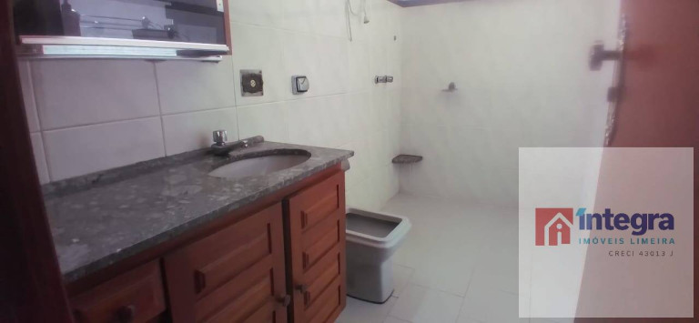 Imagem Casa com 3 Quartos à Venda, 330 m² em Jardim Senador Vergueiro - Limeira Imagem Casa com 3 Quartos à Venda, 330 m² em Jardim Senador Vergueiro - Limeira