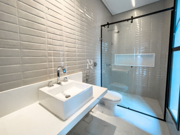 Imagem Casa com 3 Quartos à Venda, 207 m² em Residencial Goiânia Golfe Clube - Goiânia Imagem Casa com 3 Quartos à Venda, 207 m² em Residencial Goiânia Golfe Clube - Goiânia