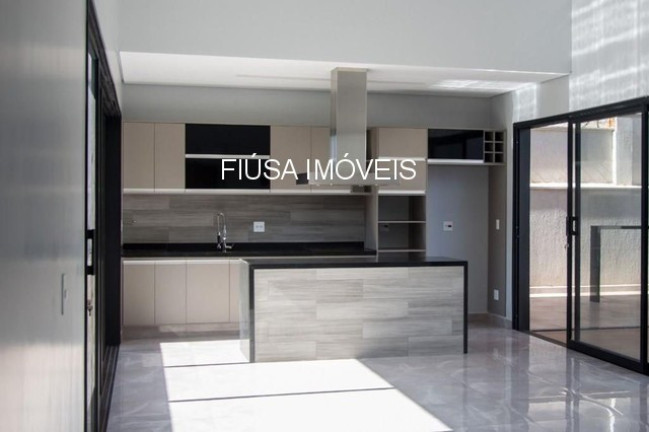 Imagem Casa com 3 Quartos à Venda, 357 m² em Jardim São Luiz - Ribeirão Preto Imagem Casa com 3 Quartos à Venda, 357 m² em Jardim São Luiz - Ribeirão Preto