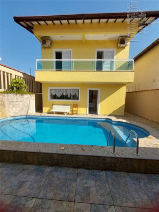 Sobrado com 4 Quartos à Venda, 231 m² em Florida - Praia Grande