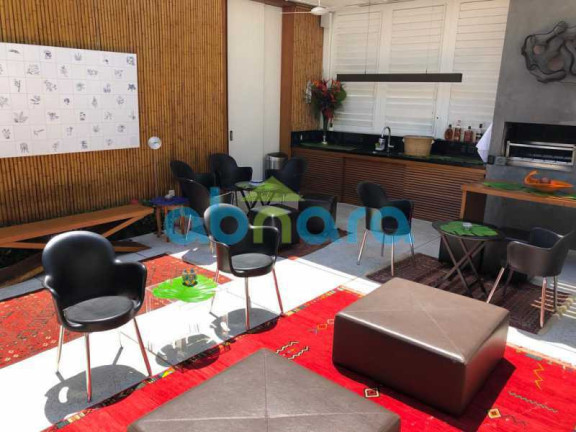 Imagem Cobertura com 4 Quartos à Venda, 518 m² em Lagoa - Rio De Janeiro Imagem Cobertura com 4 Quartos à Venda, 518 m² em Lagoa - Rio De Janeiro