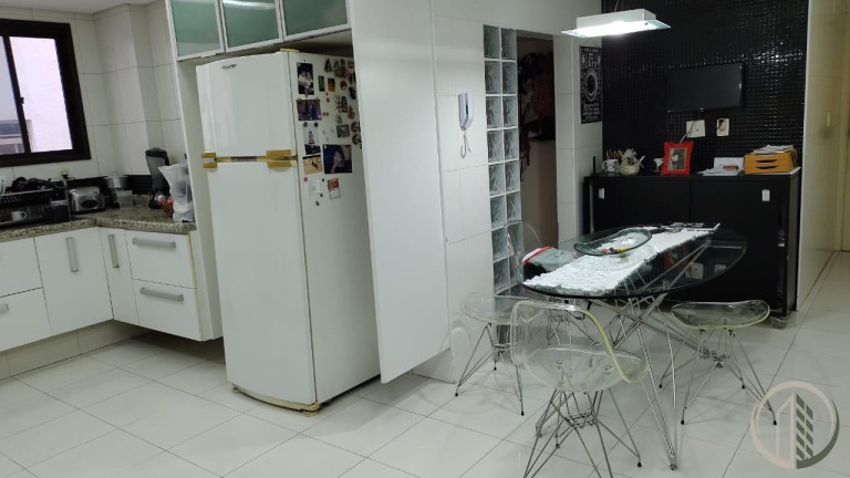 Imagem Apartamento com 3 Quartos à Venda, 228 m² em Pompéia - Santos