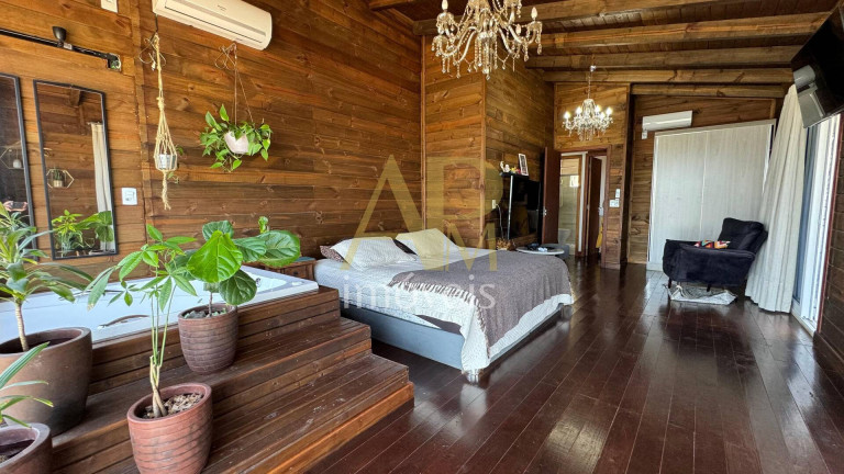 Imagem Casa com 4 Quartos à Venda, 261 m² em São Miguel (guaporanga) - Biguaçu Imagem Casa com 4 Quartos à Venda, 261 m² em São Miguel (guaporanga) - Biguaçu