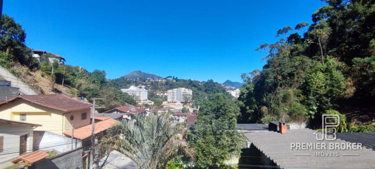 Casa com 4 Quartos à Venda, 145 m² em Artistas - Teresópolis