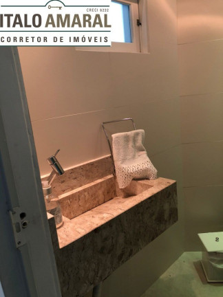 Imagem Imóvel com 5 Quartos à Venda, 200 m² em Centro - Balneário Camboriú Imagem Imóvel com 5 Quartos à Venda, 200 m² em Centro - Balneário Camboriú